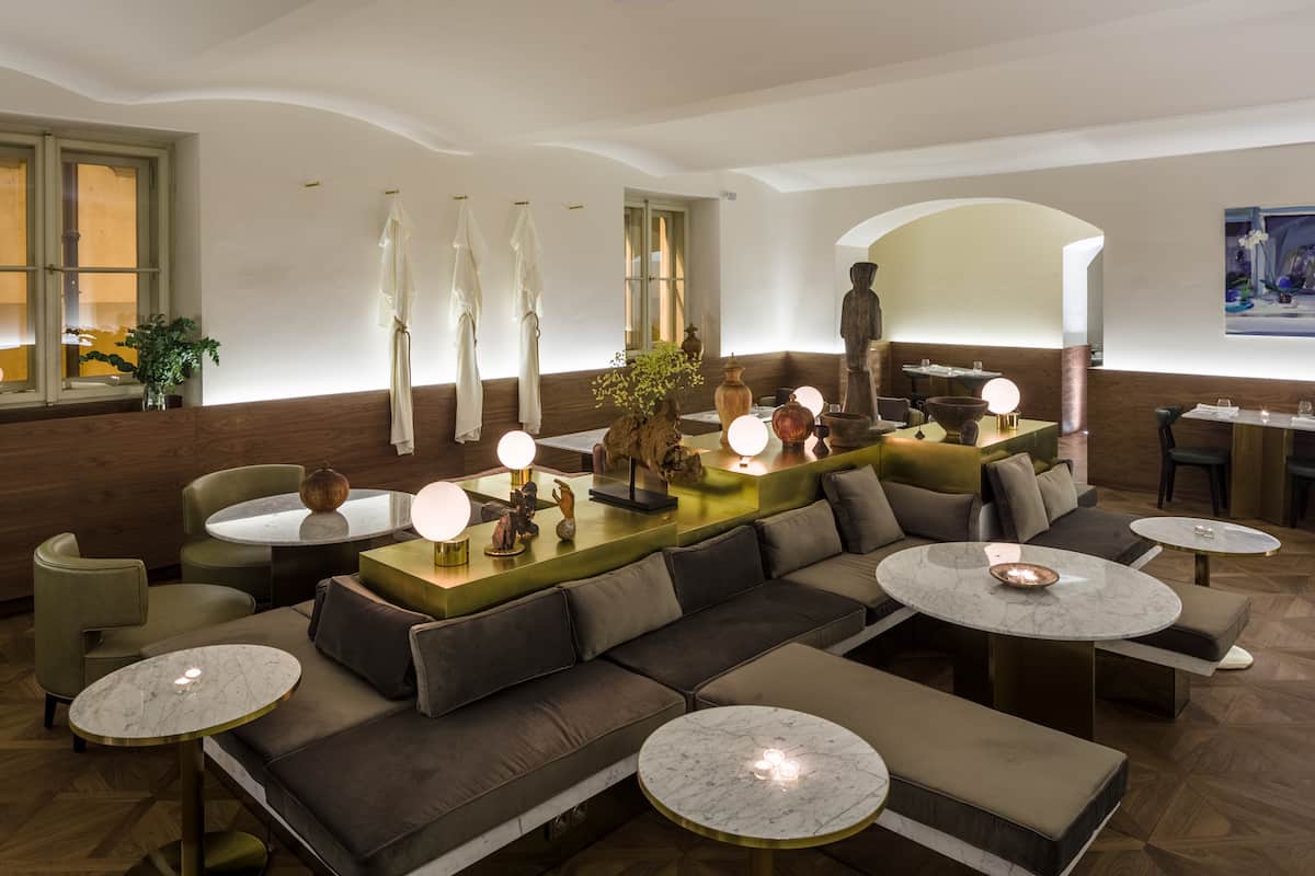 Mandarin Oriental Prague featuring bespoke hospitality LED lighting design